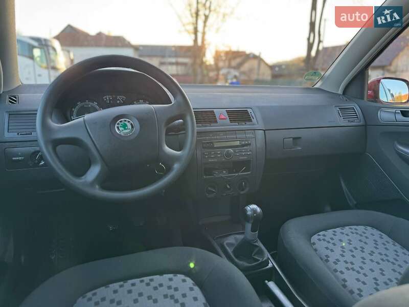 Универсал Skoda Fabia 2006 в Долине фото 19 Универсал Skoda Fabia 2006 в Долине