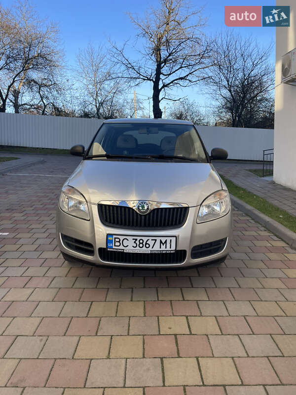 Хетчбек Skoda Fabia 2009 в Львові фото 2 Хетчбек Skoda Fabia 2009 в Львові