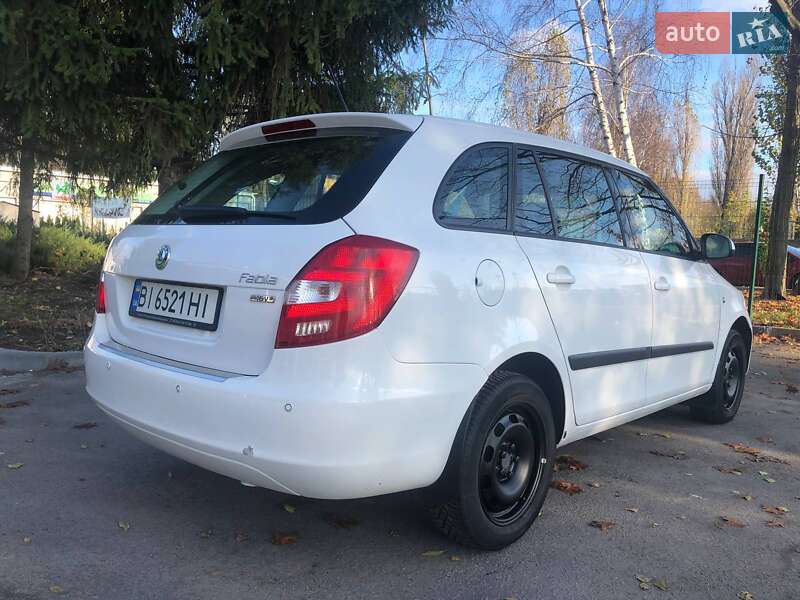 Универсал Skoda Fabia 2012 в Кременчуге фото 2 Универсал Skoda Fabia 2012 в Кременчуге