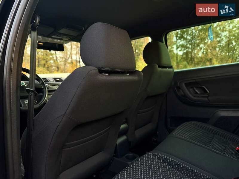 Хэтчбек Skoda Fabia 2011 в Луцке фото 40 Хэтчбек Skoda Fabia 2011 в Луцке