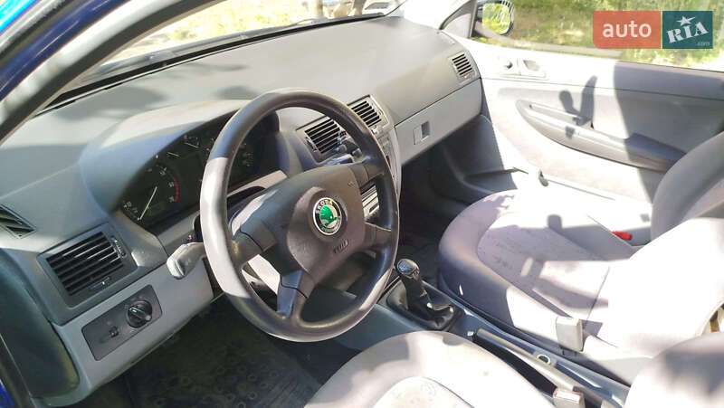 Хетчбек Skoda Fabia 2002 в Харкові