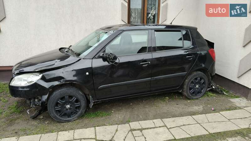 Хэтчбек Skoda Fabia 2011 в Дубно фото 2 Хэтчбек Skoda Fabia 2011 в Дубно