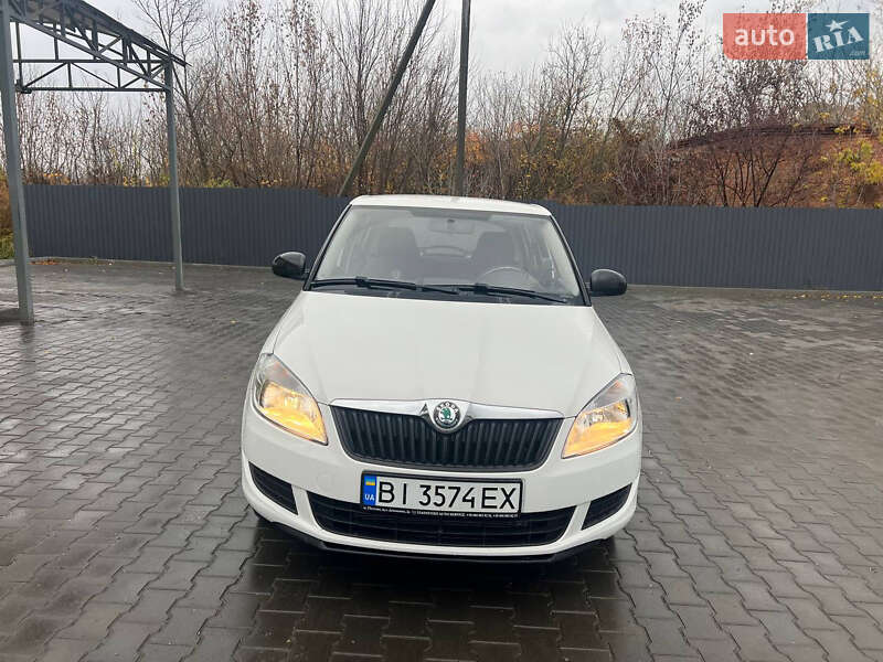 Хэтчбек Skoda Fabia 2012 в Полтаве