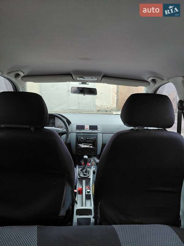 Универсал Skoda Fabia 2002 в Ивано-Франковске фото 15 Универсал Skoda Fabia 2002 в Ивано-Франковске