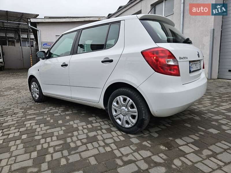 Хэтчбек Skoda Fabia 2014 в Ивано-Франковске