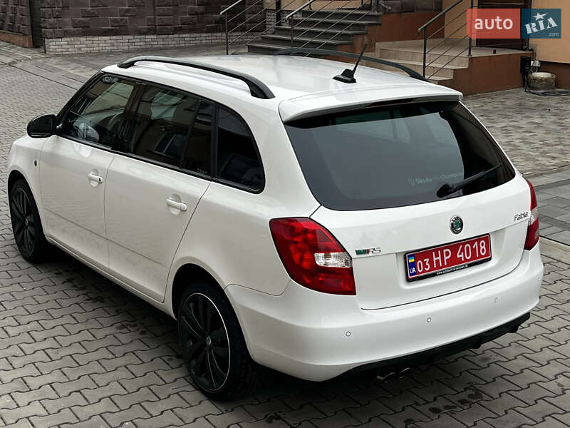 Универсал Skoda Fabia 2011 в Луцке