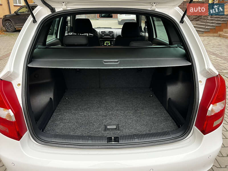 Универсал Skoda Fabia 2011 в Луцке
