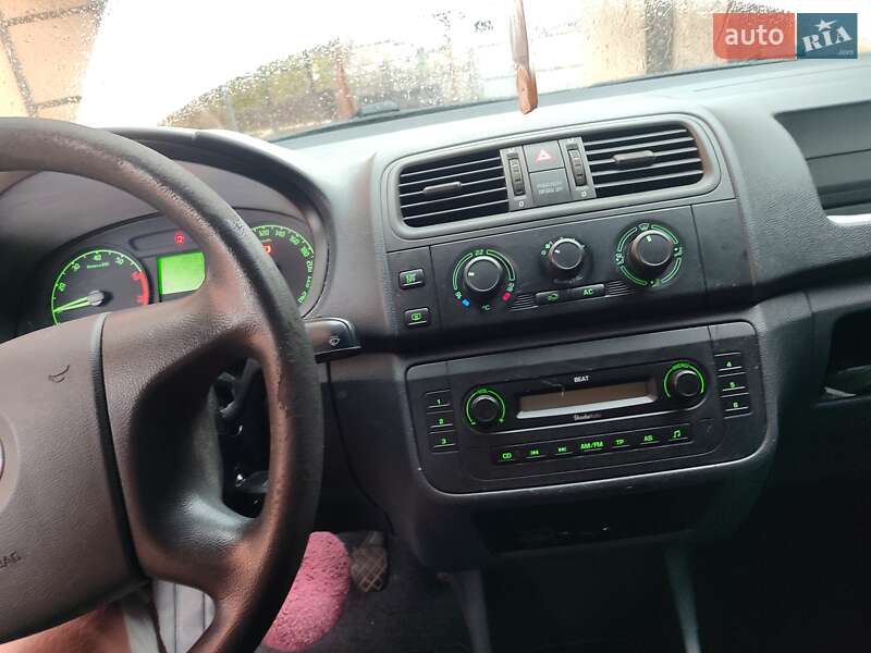 Хэтчбек Skoda Fabia 2007 в Барановке
