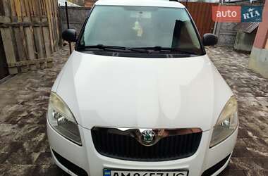 Хэтчбек Skoda Fabia 2007 в Барановке