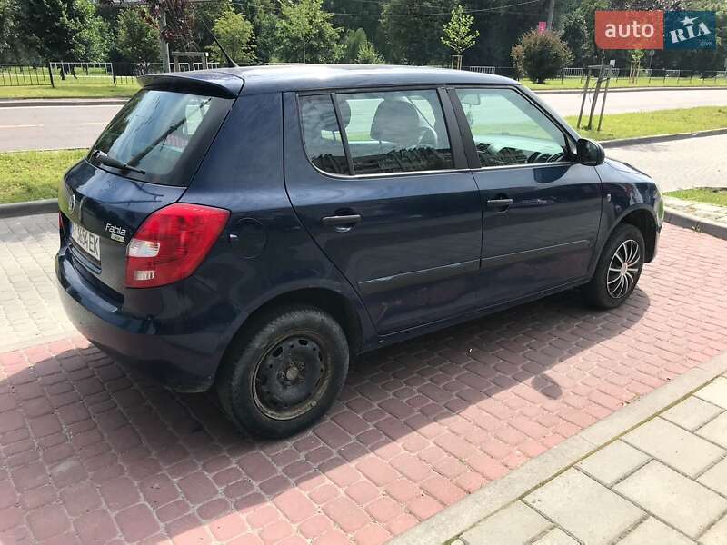 Хэтчбек Skoda Fabia 2011 в Бурштыне фото 5 Хэтчбек Skoda Fabia 2011 в Бурштыне