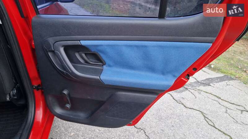 Хэтчбек Skoda Fabia 2009 в Кременчуге фото 19 Хэтчбек Skoda Fabia 2009 в Кременчуге