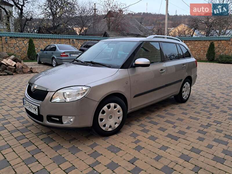 Универсал Skoda Fabia 2009 в Могилев-Подольске