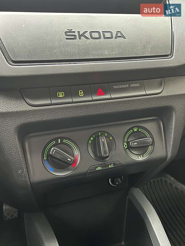 Хэтчбек Skoda Fabia 2018 в Киеве