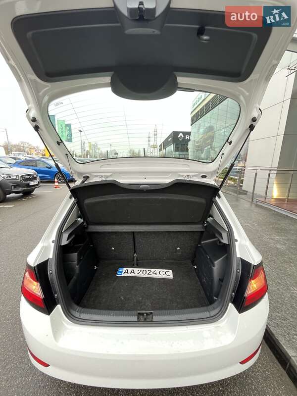 Хетчбек Skoda Fabia 2019 в Києві