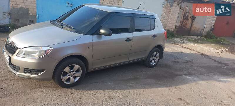 Хетчбек Skoda Fabia 2011 в Кривому Розі фото 4 Хетчбек Skoda Fabia 2011 в Кривому Розі