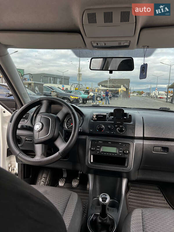 Хетчбек Skoda Fabia 2012 в Мукачевому