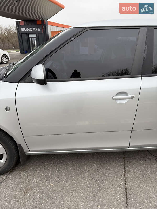 Універсал Skoda Fabia 2015 в Новій Водолагі