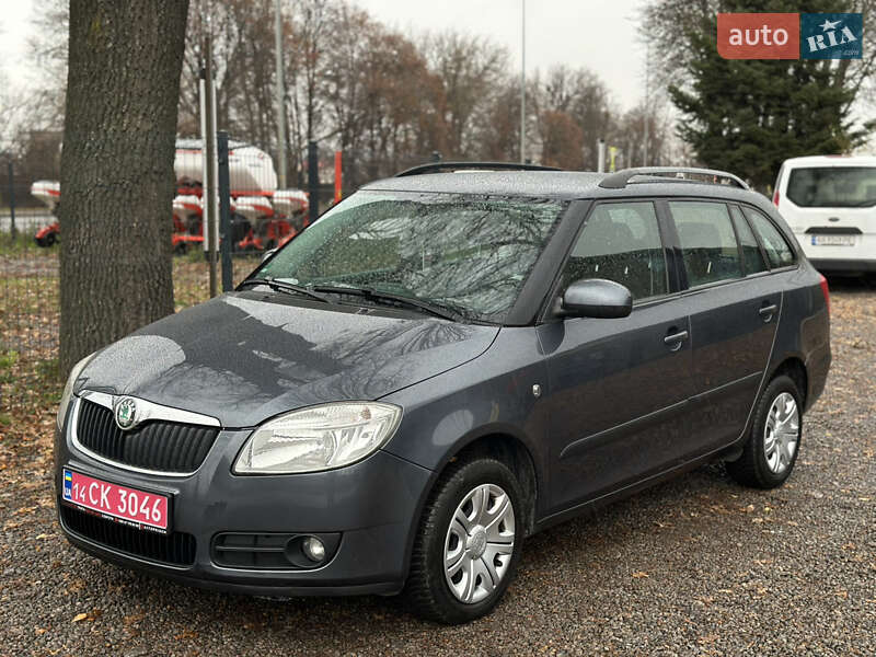 Універсал Skoda Fabia 2008 в Вінниці