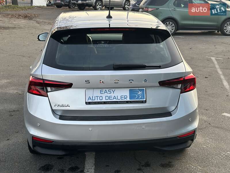 Хэтчбек Skoda Fabia 2024 в Киеве