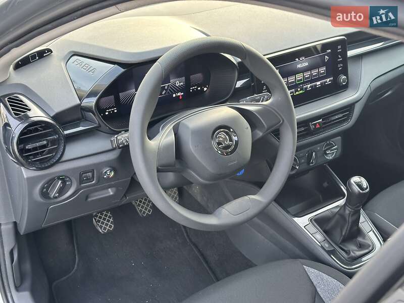 Хэтчбек Skoda Fabia 2024 в Киеве