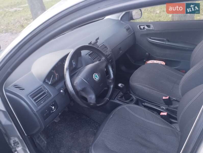 Хэтчбек Skoda Fabia 2007 в Черкассах фото 5 Хэтчбек Skoda Fabia 2007 в Черкассах