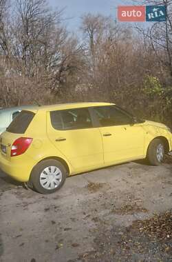 Хэтчбек Skoda Fabia 2008 в Днепре