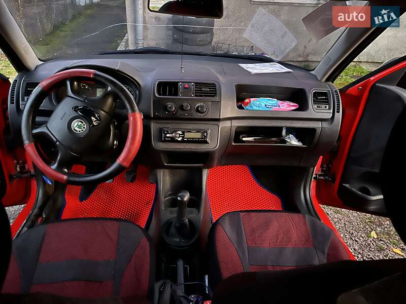 Хэтчбек Skoda Fabia 2007 в Винниках