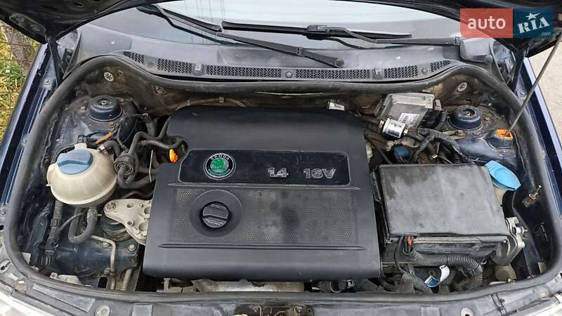 Хетчбек Skoda Fabia 2002 в Кореці