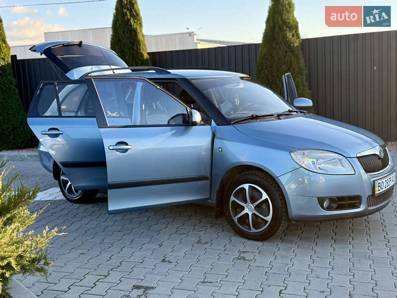 Универсал Skoda Fabia 2009 в Тернополе