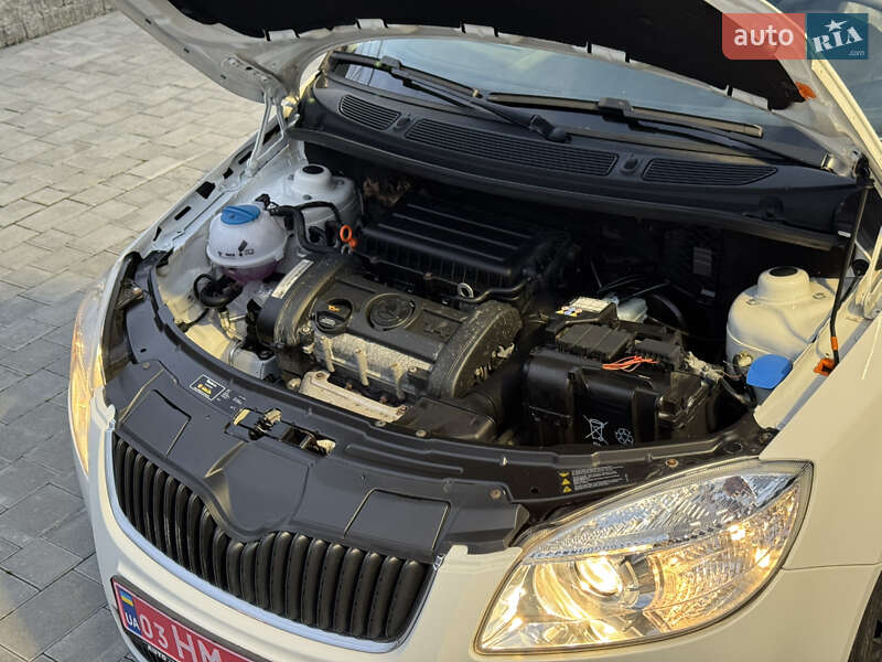 Универсал Skoda Fabia 2009 в Луцке