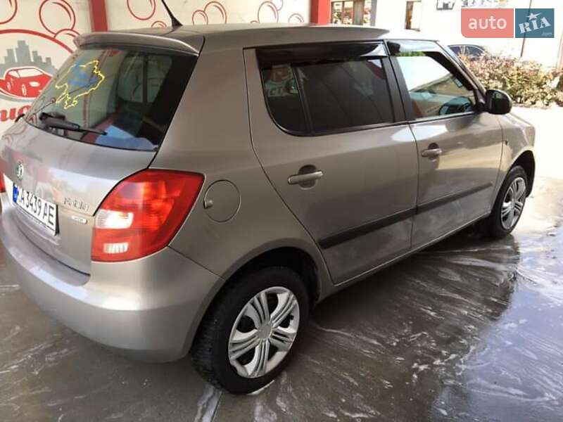 Хетчбек Skoda Fabia 2012 в Вінниці