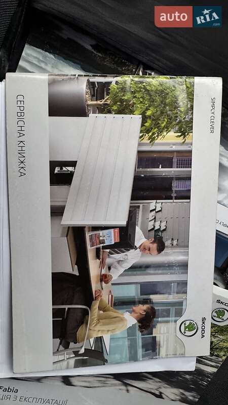 Хэтчбек Skoda Fabia 2011 в Запорожье