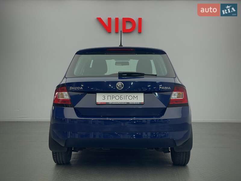 Хэтчбек Skoda Fabia 2016 в Киеве
