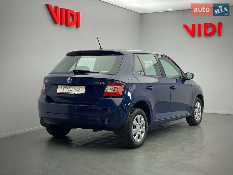 Хэтчбек Skoda Fabia 2016 в Киеве