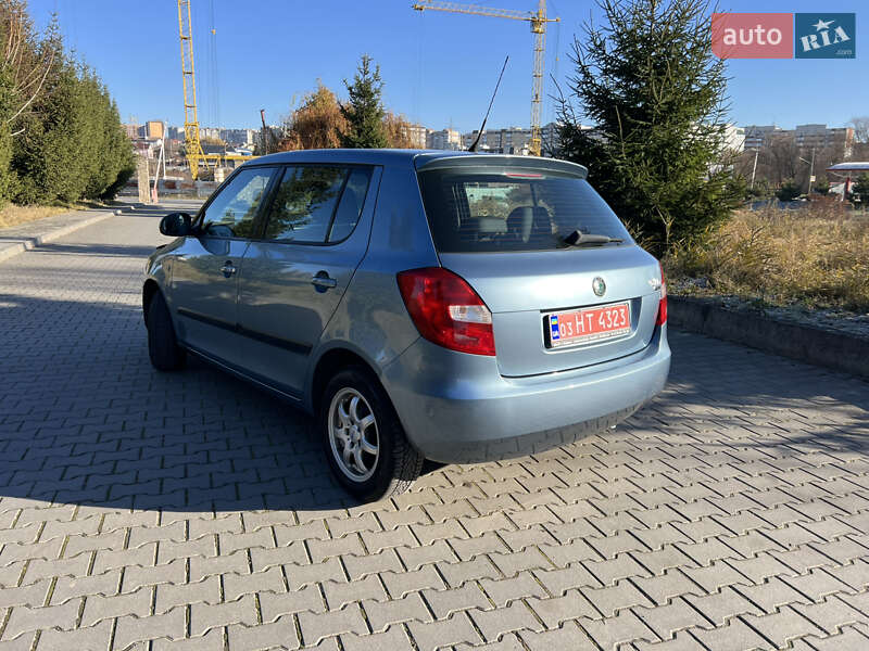 Хэтчбек Skoda Fabia 2009 в Хмельницком