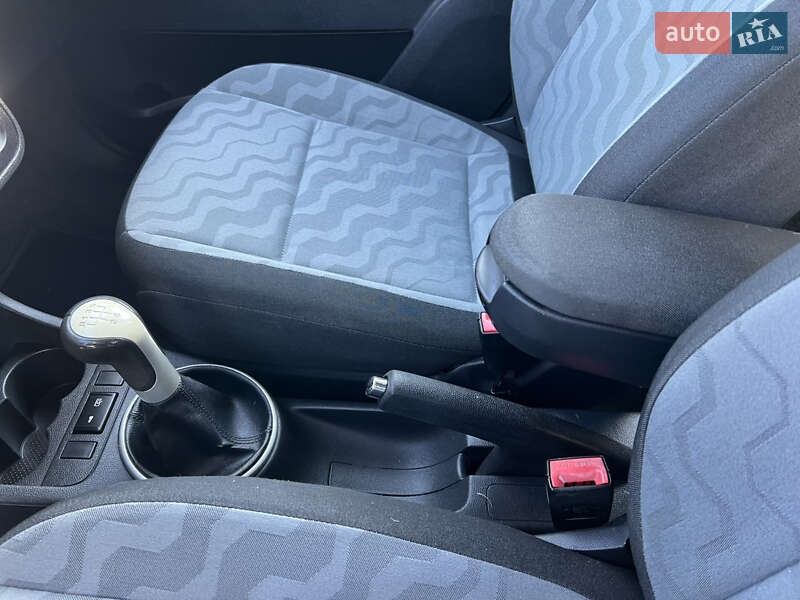 Хэтчбек Skoda Fabia 2009 в Хмельницком