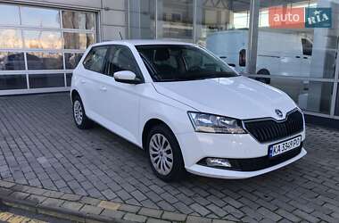 Хэтчбек Skoda Fabia 2019 в Киеве