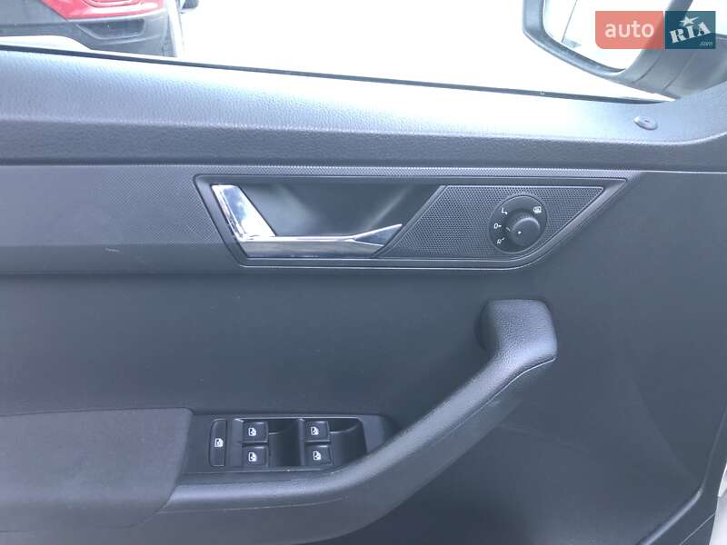 Хэтчбек Skoda Fabia 2019 в Киеве