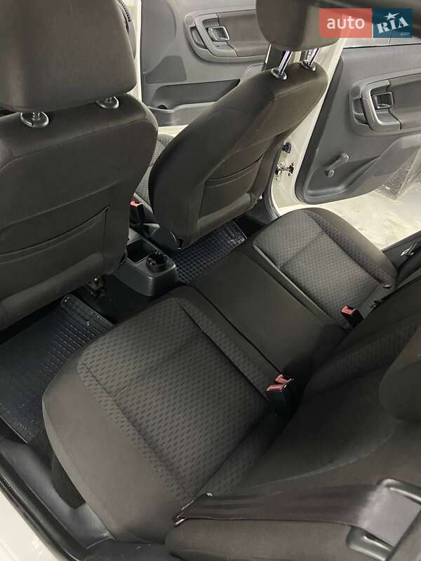 Хетчбек Skoda Fabia 2012 в Києві фото 9 Хетчбек Skoda Fabia 2012 в Києві