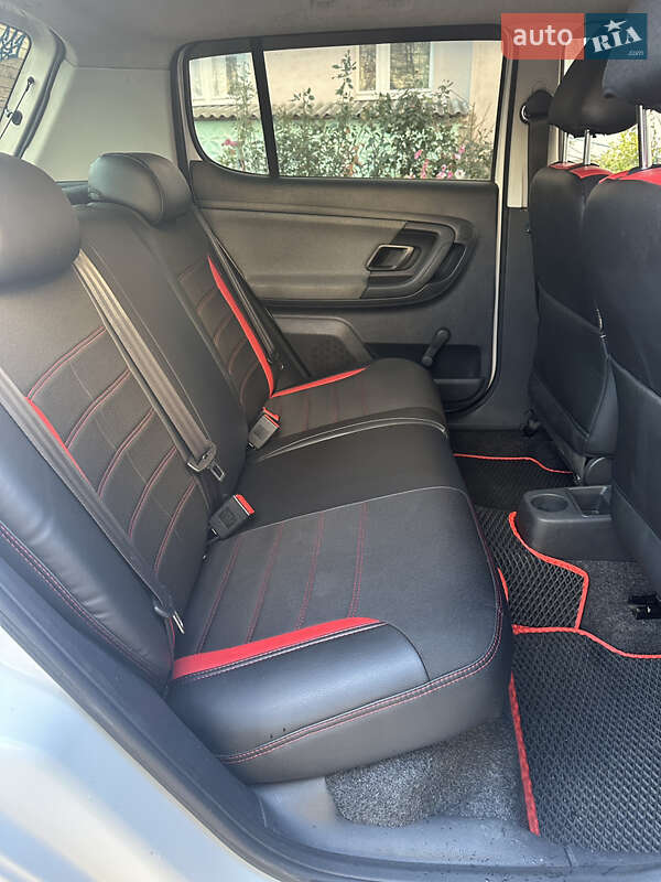 Хэтчбек Skoda Fabia 2010 в Виннице