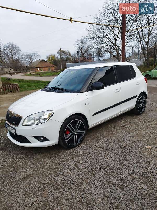 Хэтчбек Skoda Fabia 2012 в Теплике