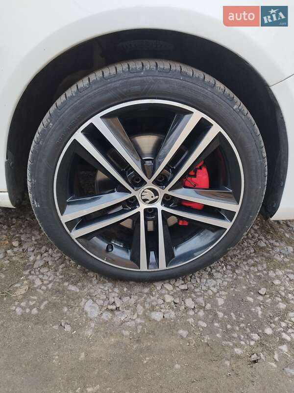 Хэтчбек Skoda Fabia 2012 в Теплике