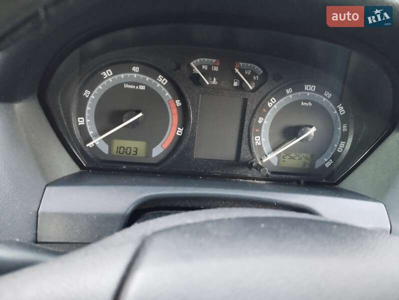 Хэтчбек Skoda Fabia 2007 в Черкассах фото 3 Хэтчбек Skoda Fabia 2007 в Черкассах