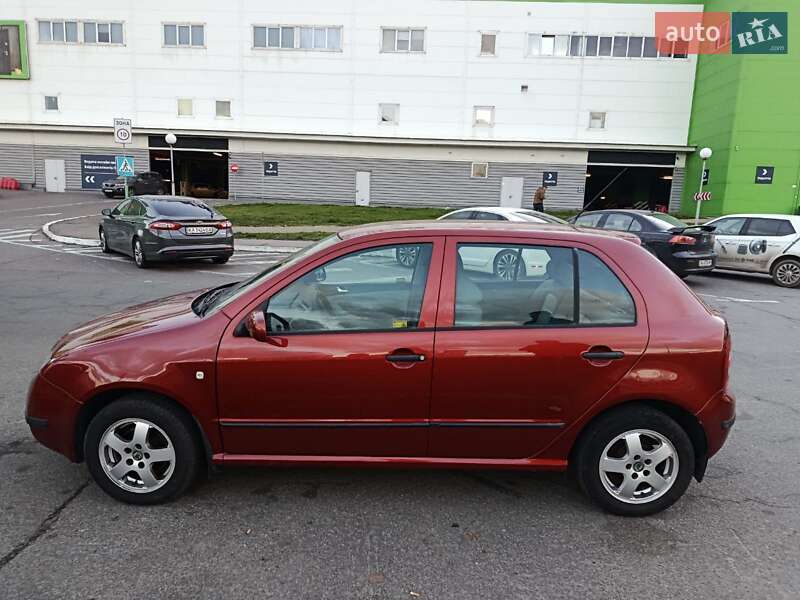 Хэтчбек Skoda Fabia 2000 в Киеве фото 5 Хэтчбек Skoda Fabia 2000 в Киеве