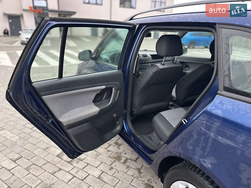Универсал Skoda Fabia 2011 в Ровно фото 21 Универсал Skoda Fabia 2011 в Ровно