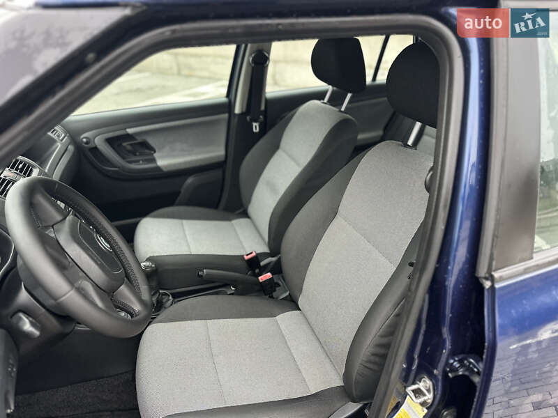 Универсал Skoda Fabia 2011 в Ровно фото 34 Универсал Skoda Fabia 2011 в Ровно