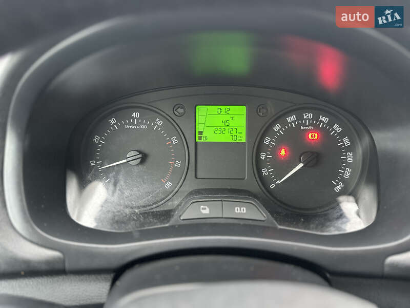 Универсал Skoda Fabia 2011 в Ровно фото 48 Универсал Skoda Fabia 2011 в Ровно
