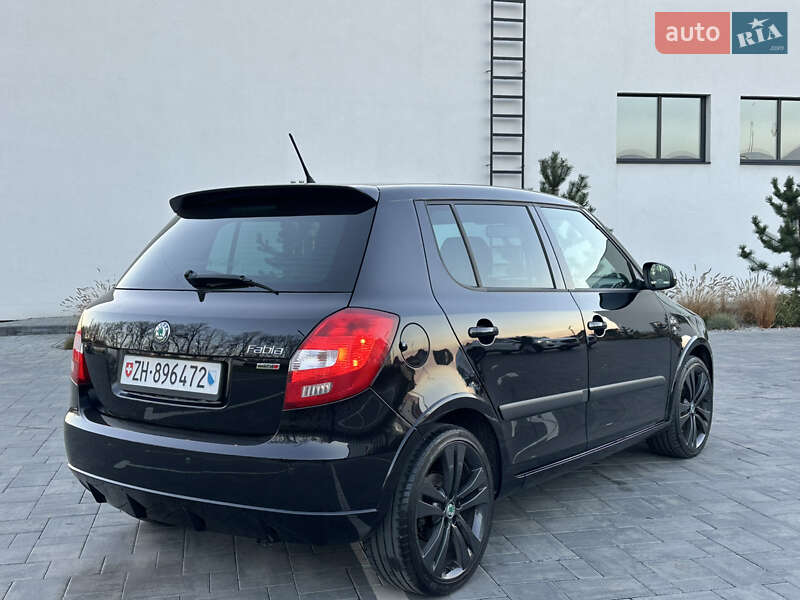 Хэтчбек Skoda Fabia 2013 в Луцке