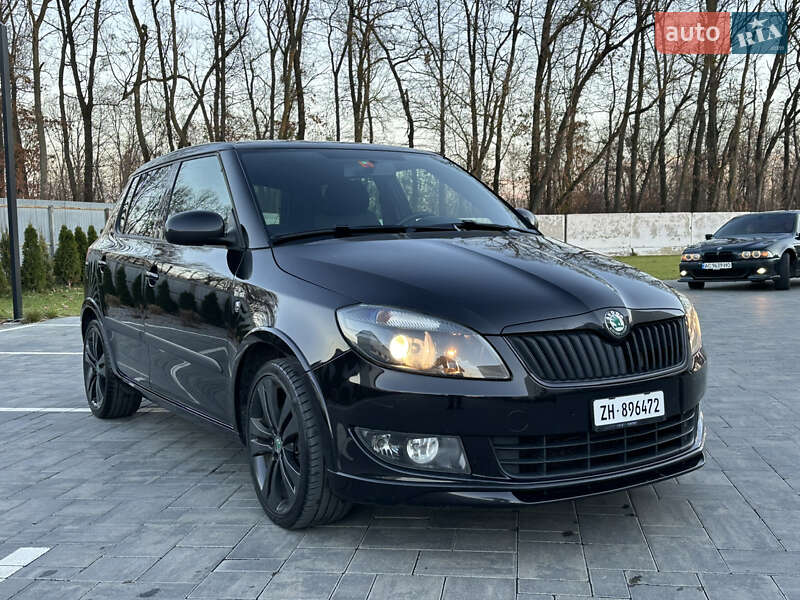 Хэтчбек Skoda Fabia 2013 в Луцке