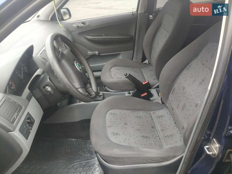 Универсал Skoda Fabia 2003 в Киеве